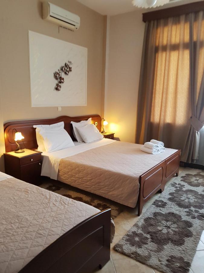 Xenonas Arxontiko Apartment Loutraki  Phòng bức ảnh